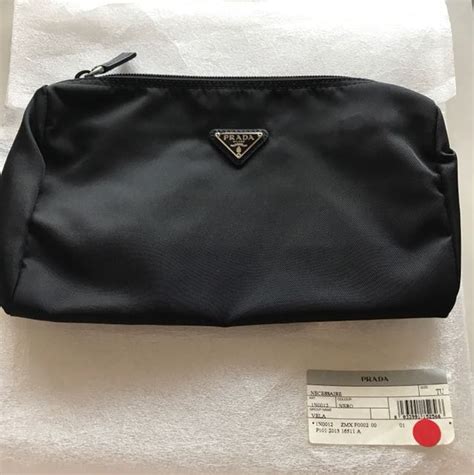 prada necessaire vela